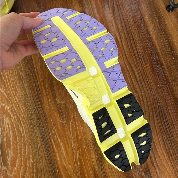 Brand new UNRELEASED On Running Cloudmonster LightSpray NWT - Men’s 11 - Picture 5 of 5